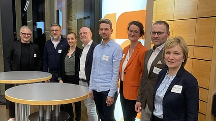 Bei der E-Commerce und Retail Night kamen Expertinnen und Experten aus Wissenschaft und Wirtschaft zusammen, um über KI im Handel zu sprechen und zu diskutieren